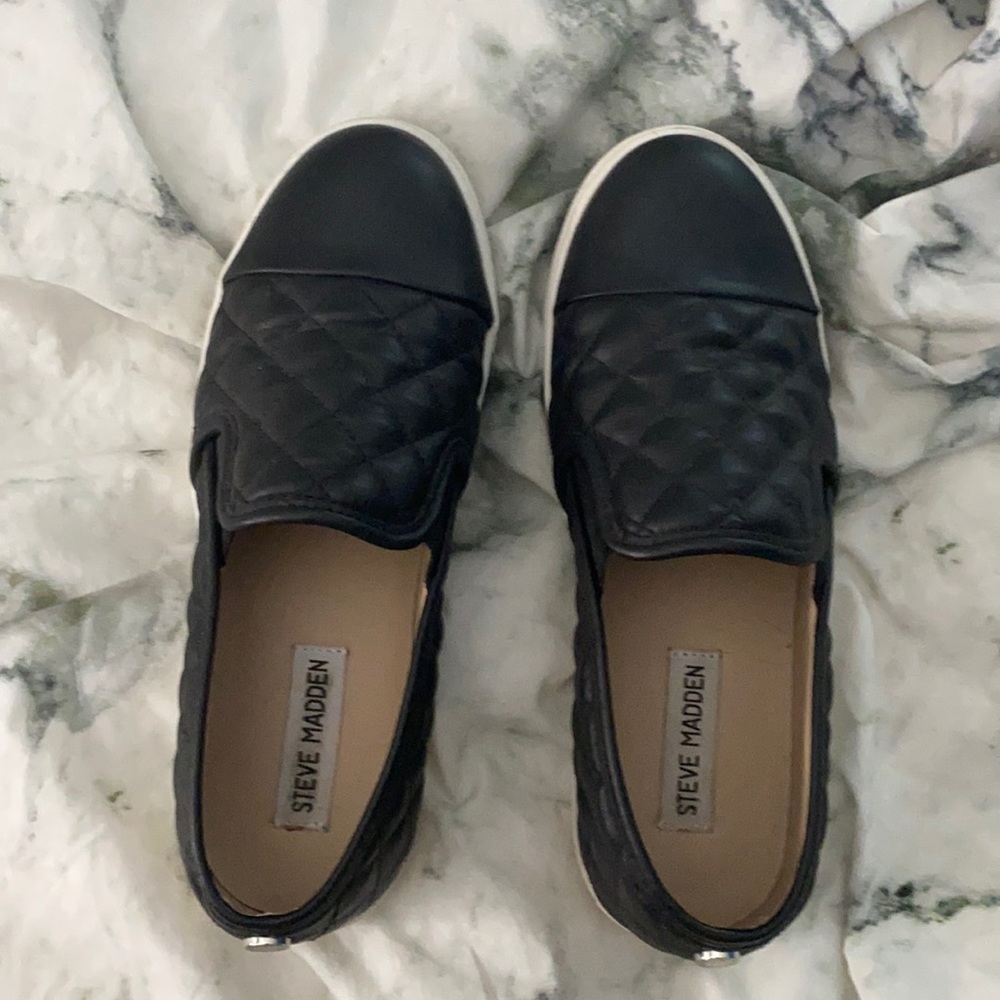 Steve Madden flats